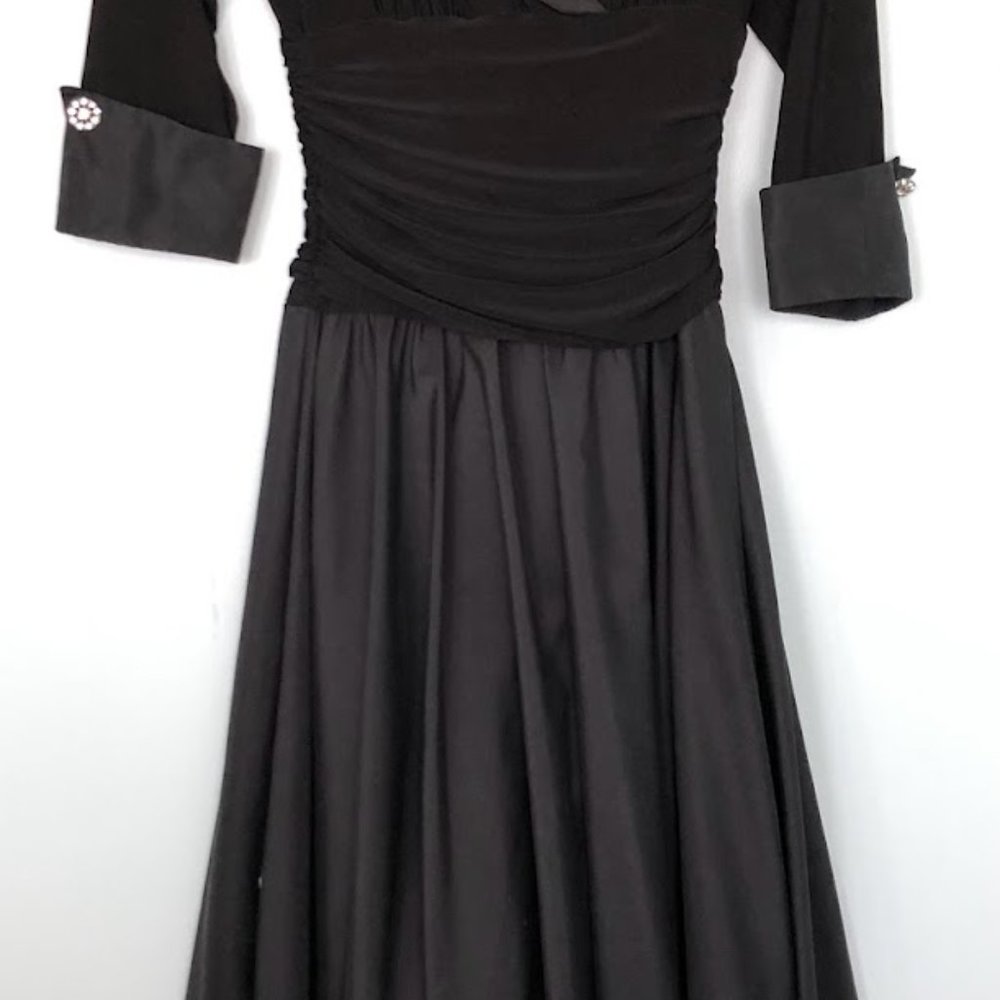 Eliza J Black Taffeta Evening Dress, midi length, size 4 - Picture 3 of 10